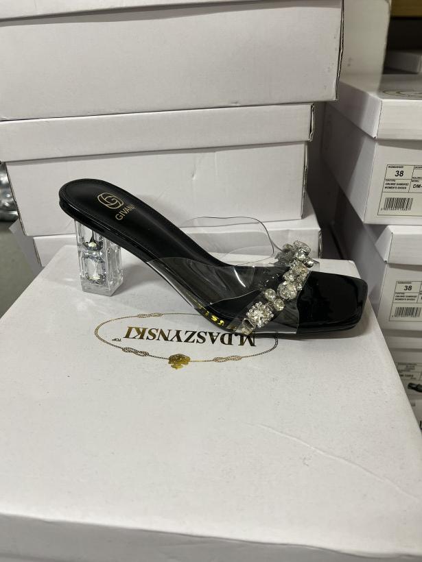 ŚWIETA 17-BALERINKA Z ODKRYTYMI PALCAMI SQC-107