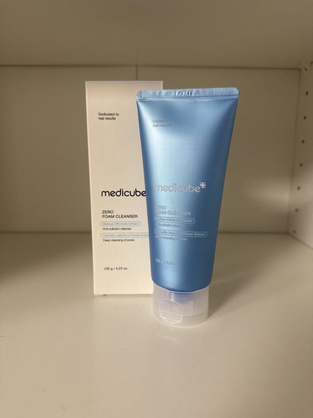 OCZYSZCZENIE żel oczyszczający Medicube 
