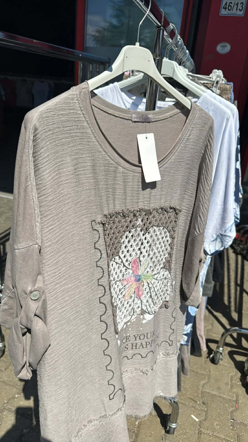 Italia nr 12 - Bluzka jednokolorowa - aplikacja kwiat z siatki - 3995 - fango