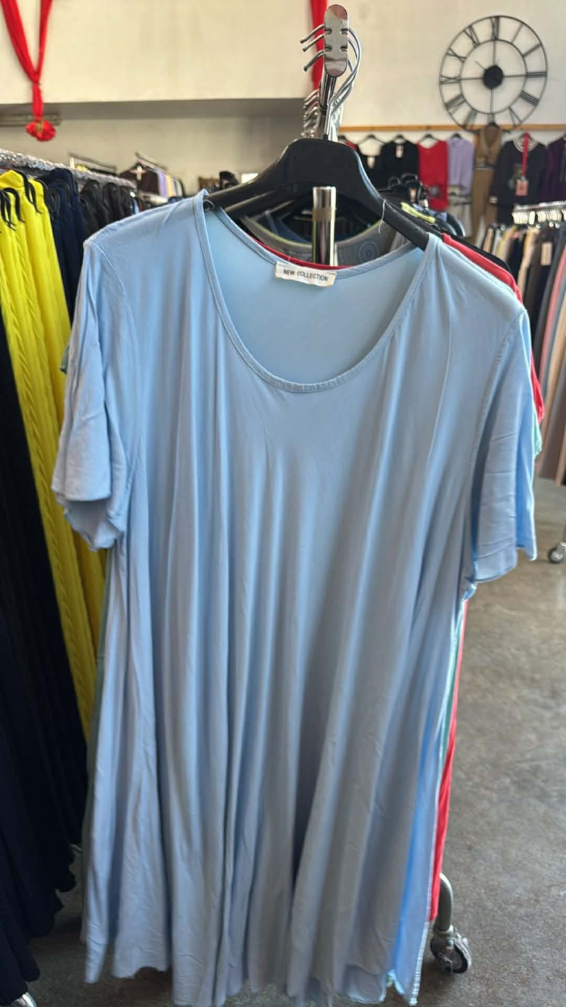 Italia nr 12 - Sukienka jednokolorowa - fruwajka - 21856 - niebieski