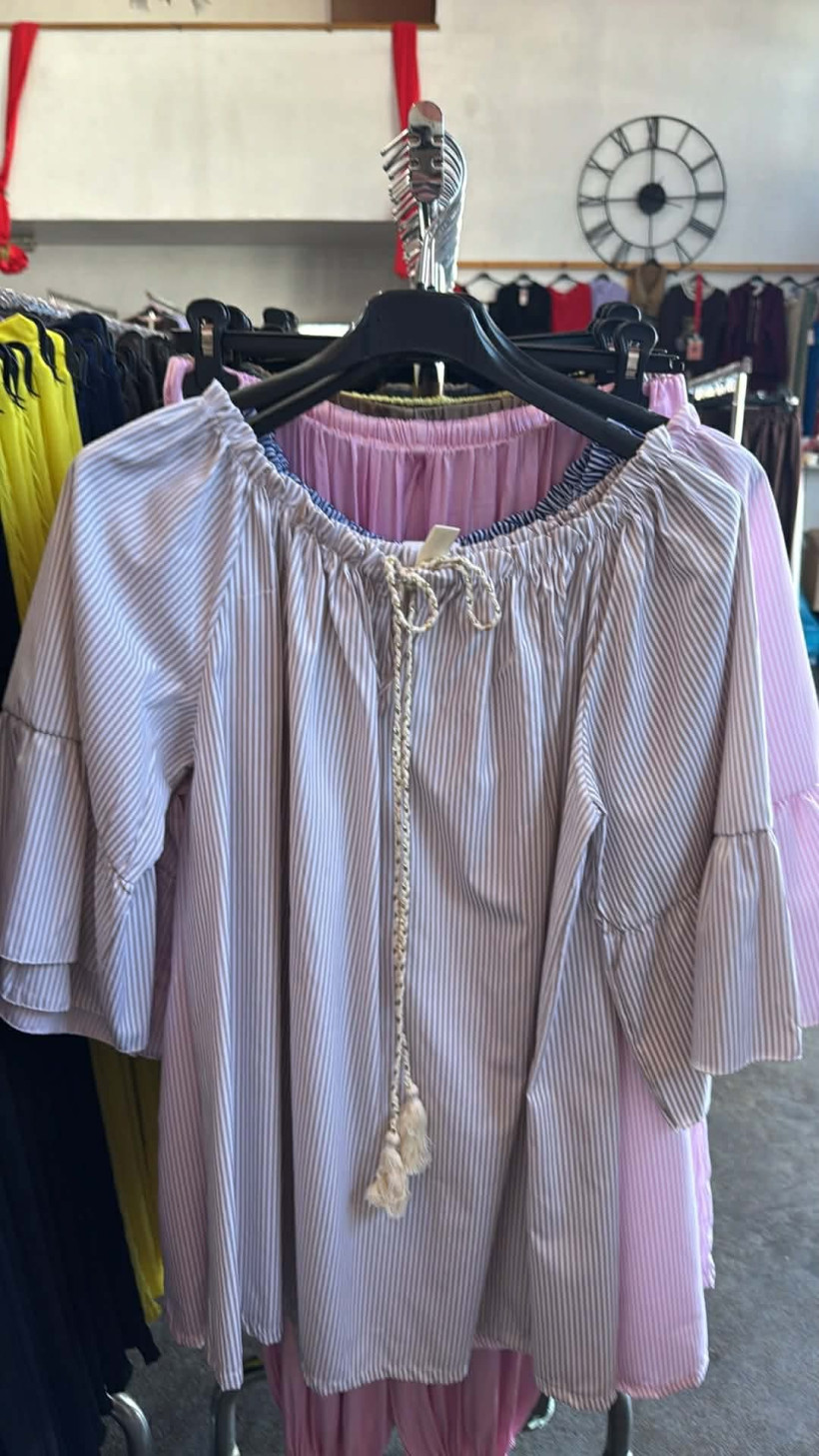 Italia nr 12 - Bluzka hiszpanka w paski - Wł. 28690 - beż