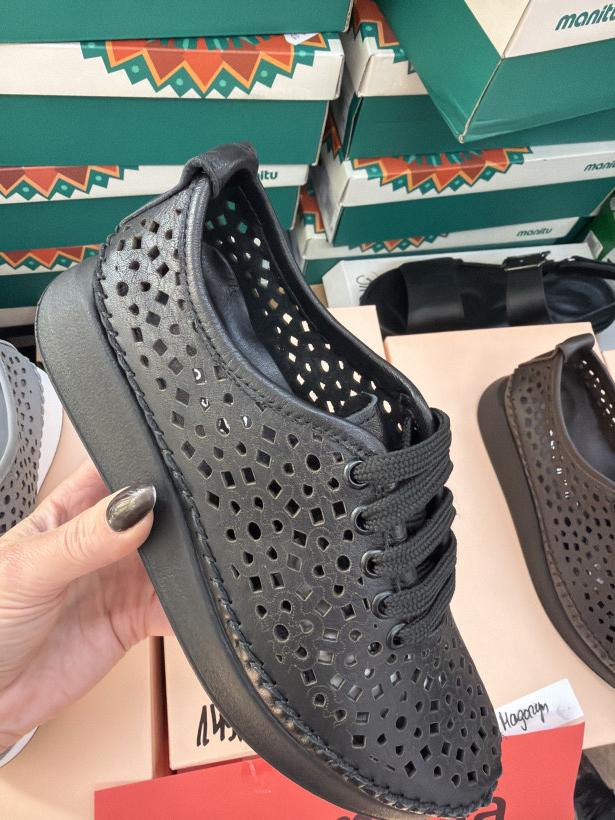 Kup miss 9 - but wycinany czarny skóra Turcja sportowy 