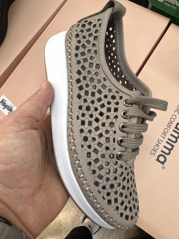 kup Miss 11, wsuwka, bez, ażur, 072-L9