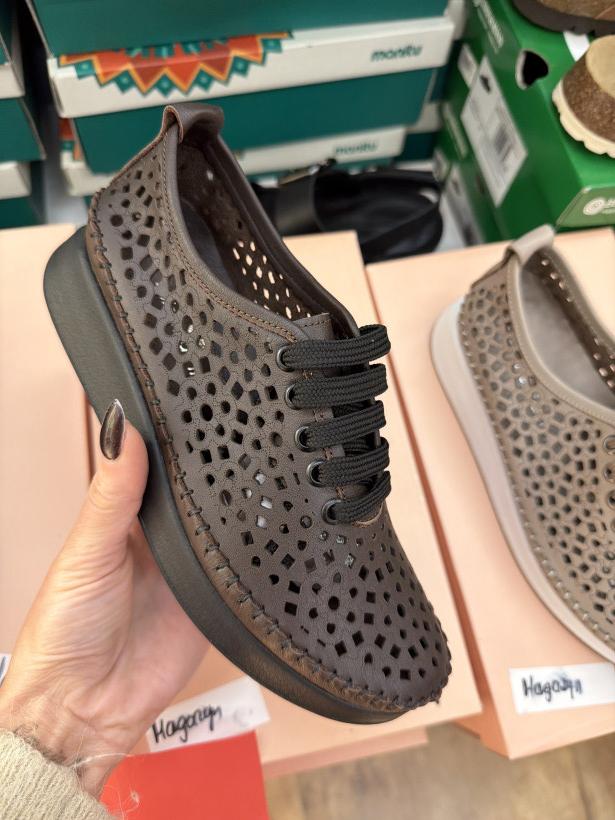 Kup miss 10 - sportowy but wycinanka kwiatu czeko skóra Turcja