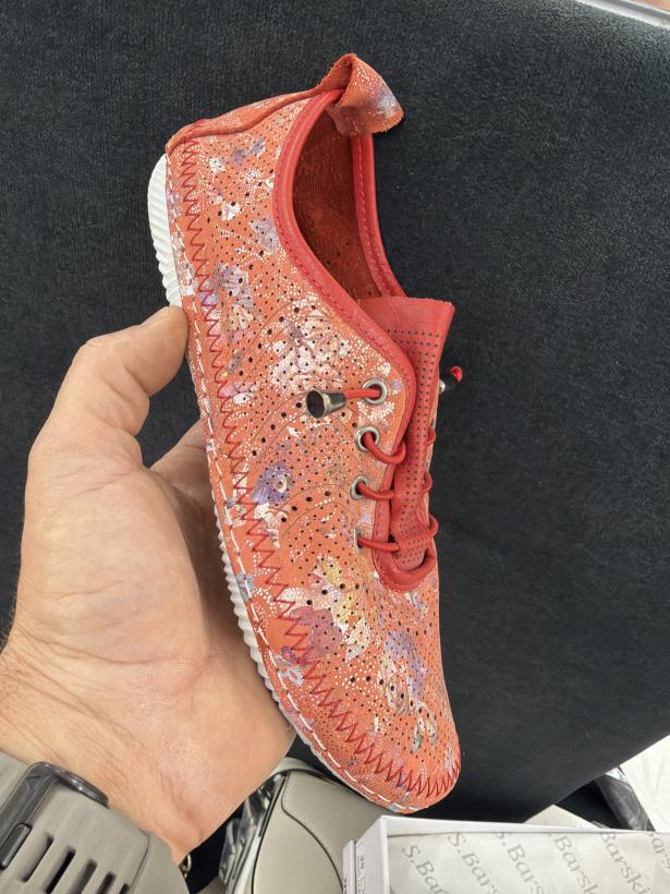 MISS 17 wsuwka , czerwona, 101-1