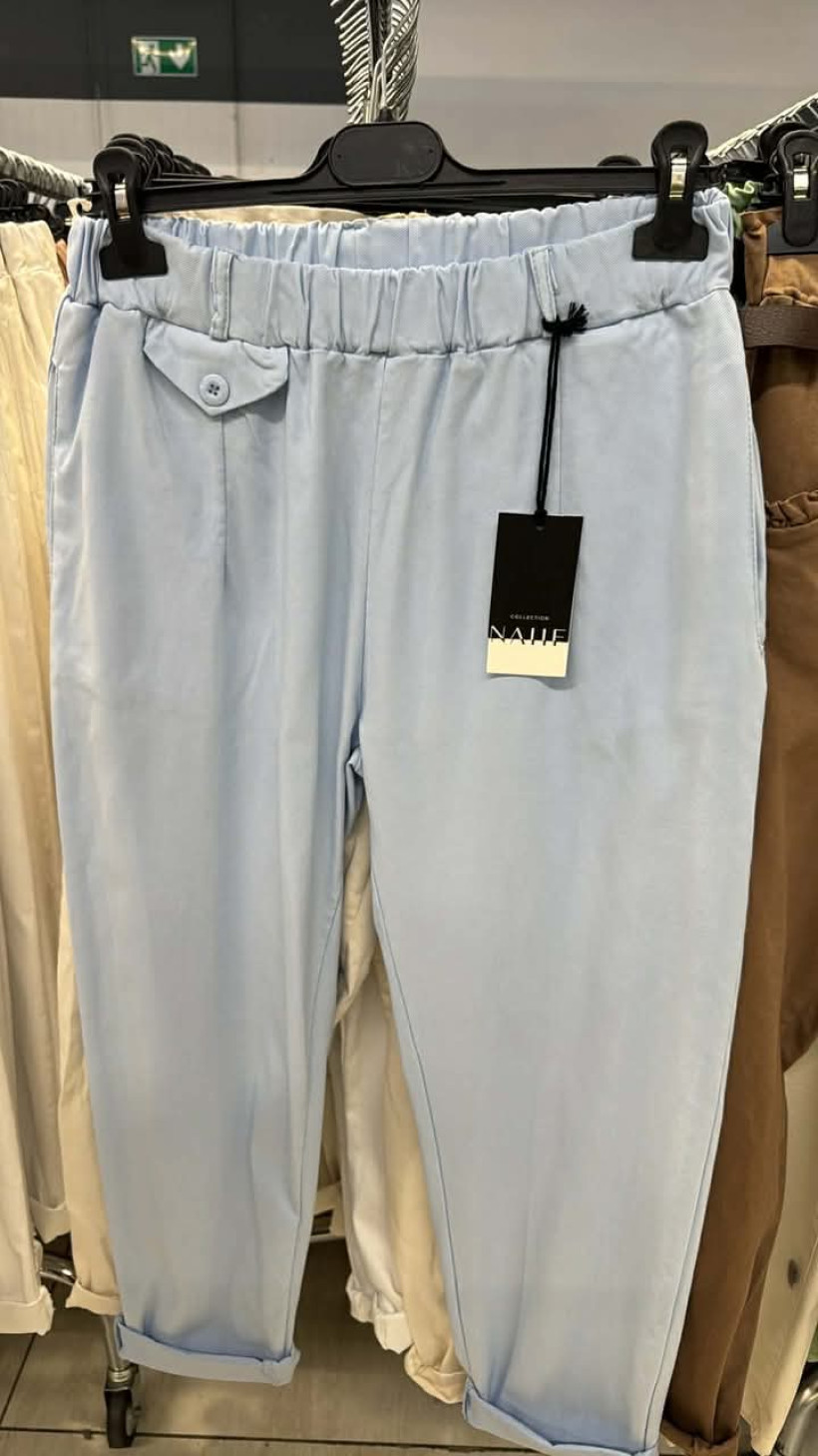 Italia nr 12 - Spodnie jednokolorowe z guzikiem - Vanilla - 823711 - niebieski