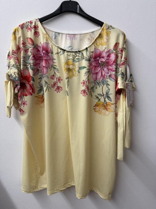 Italia nr 12 - Bluzka jednokolorowa - wzór kwiaty u góry Wł. 16304 - żółta