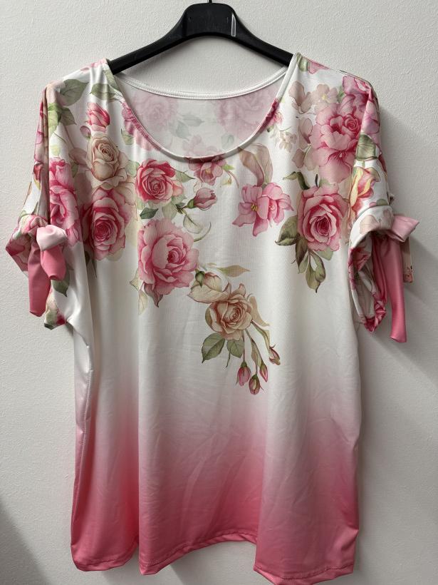 Italia nr 12 - Bluzka jednokolorowa cieniowana - kwiaty u góry Wł. 16308 - rózowa