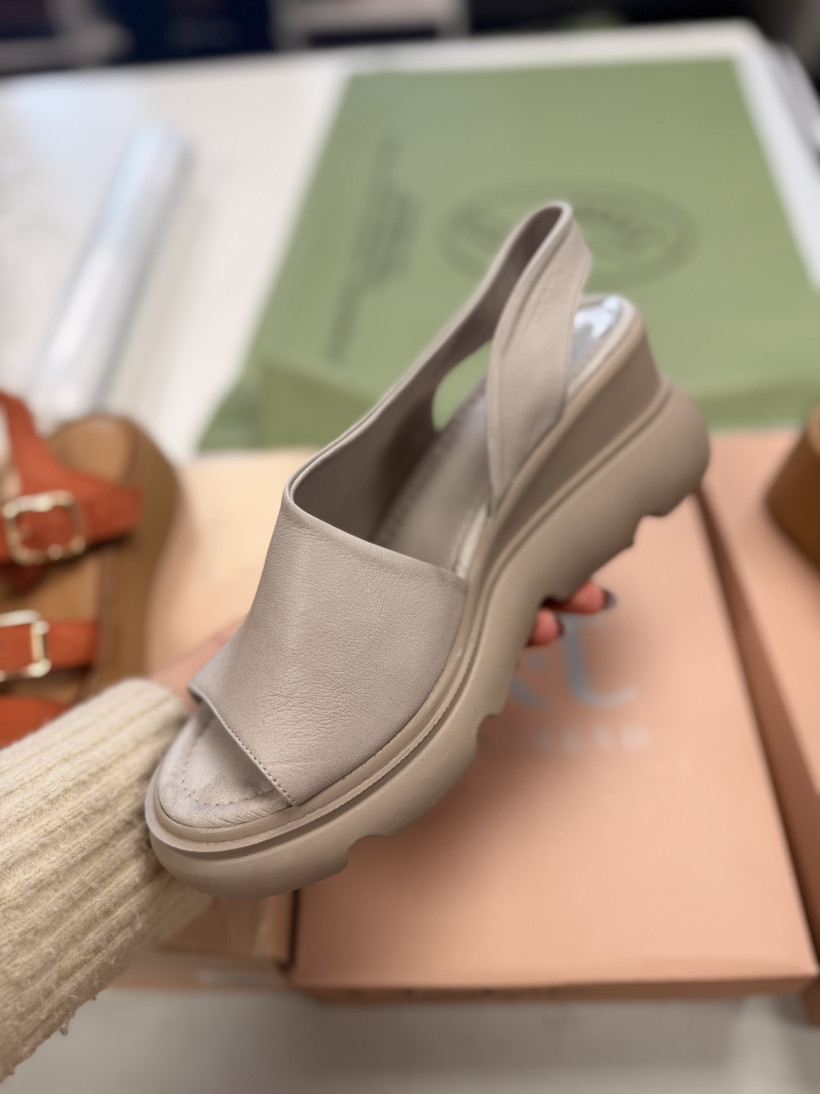 KUP TREND TWISTER - SANDAŁ SKÓRA TYRCJA SZARY NA KLINIE