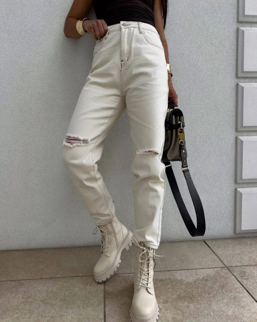 Jeansy  By Me Mom Fit Holes– jasny beż