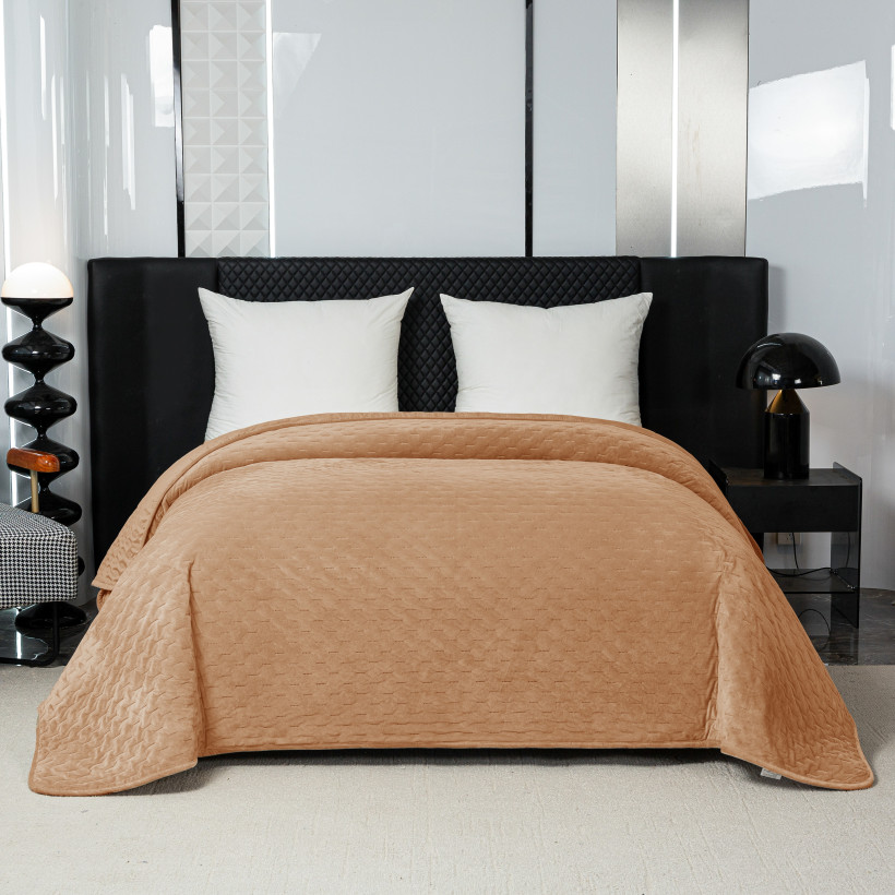 Narzuta welurowa Velvet 200×220 cm – elegancja i komfort w jednym karmel POWYSTAWOWA
