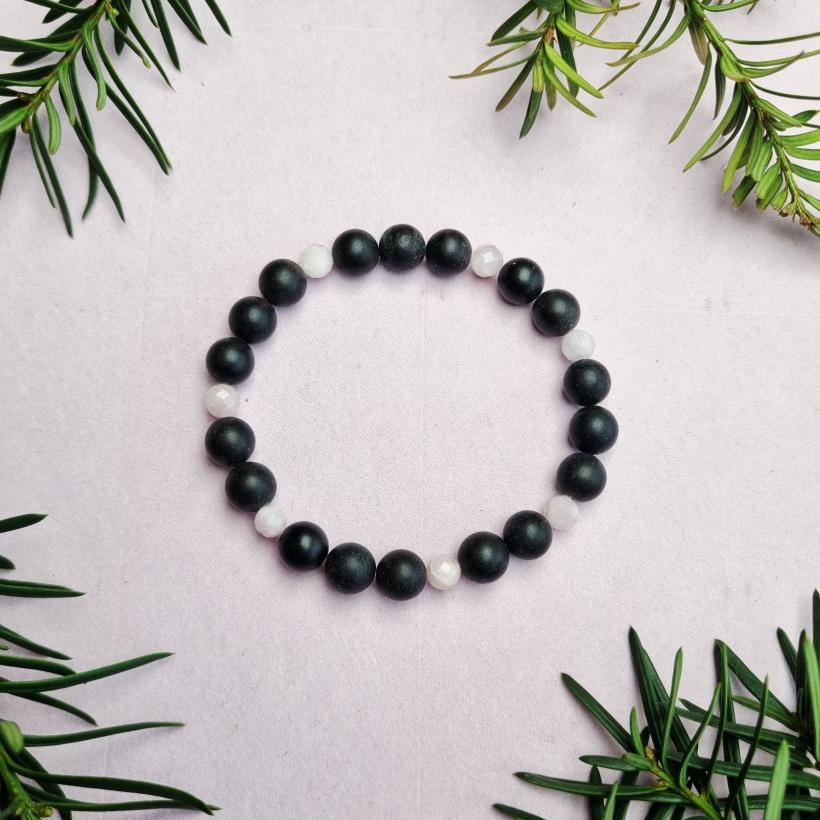 Bransoletka z Matowego Czarnego Bursztynu Bałtyckiego i Różowego Kwarcu | Unikalna Biżuteria Naturalna na Prezent