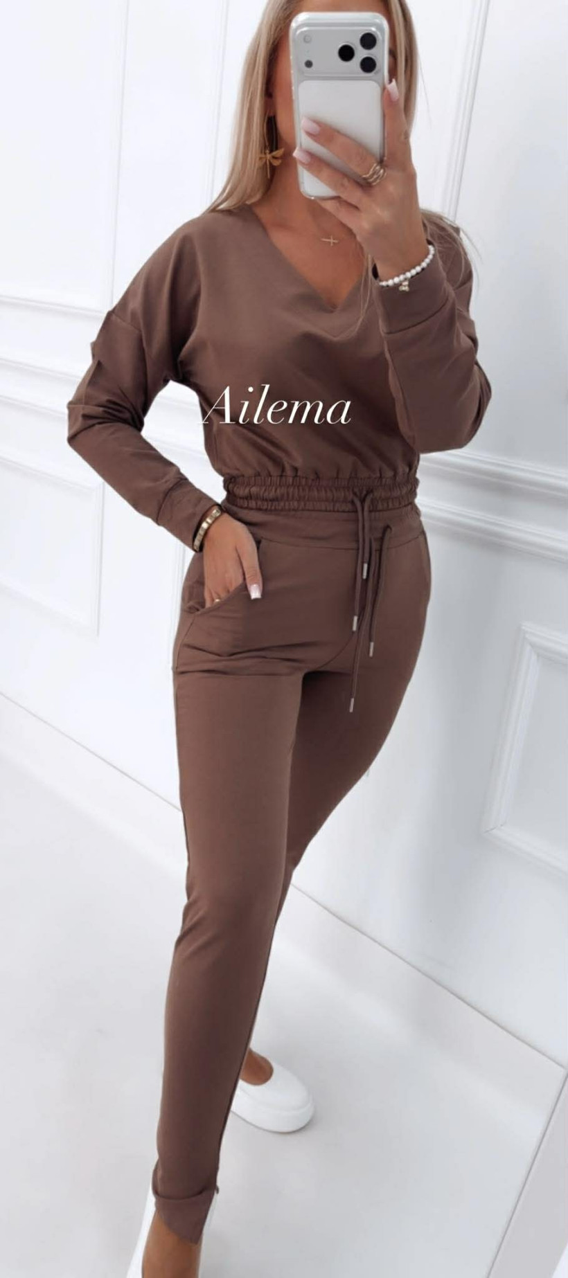 Komplet Passions 12758 bluza dekolt V ze ściągaczem i spodnie zwężana nogawka 