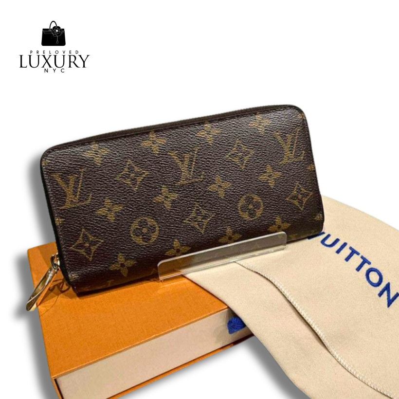 LOUIS VUITTON Zippy Wallet