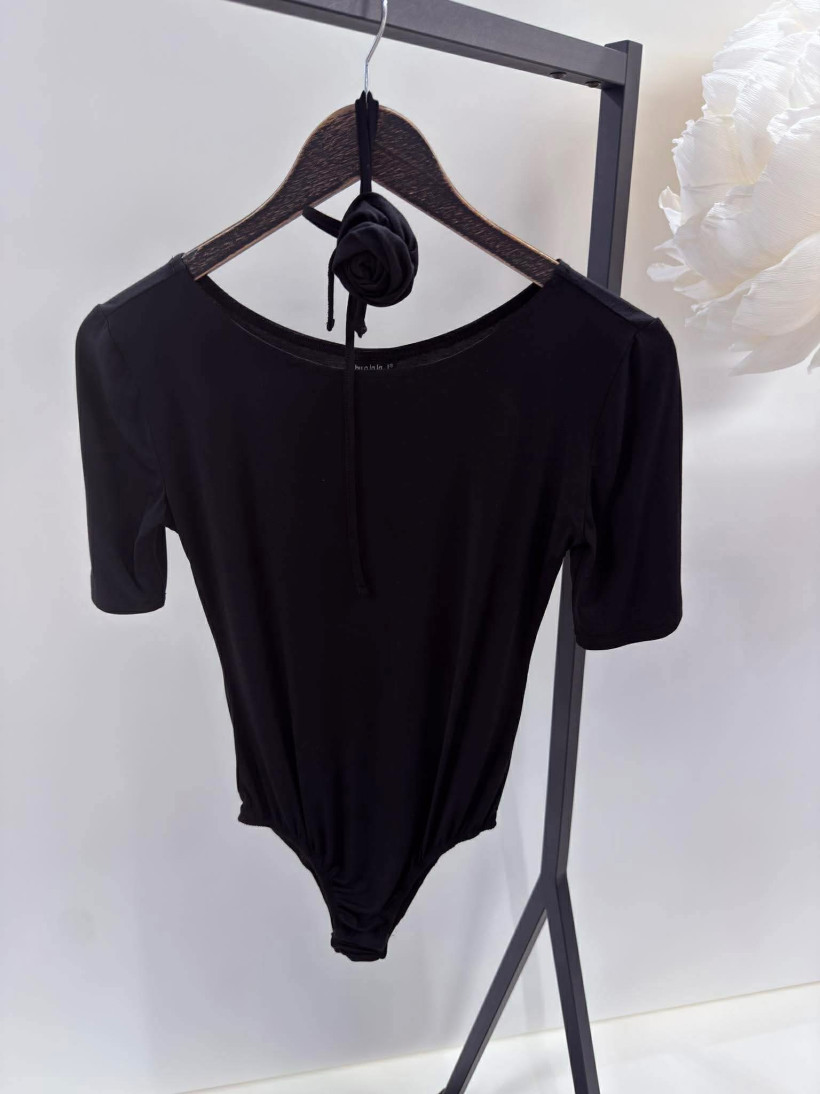 By o la la..! body z różą