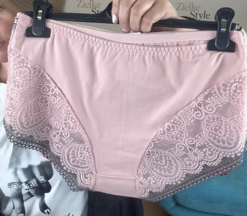 Majtki koronkowe wysokie , puder 5XL - 264