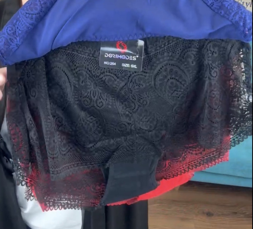 Majtki koronkowe wysokie , czarne 4XL - 264 