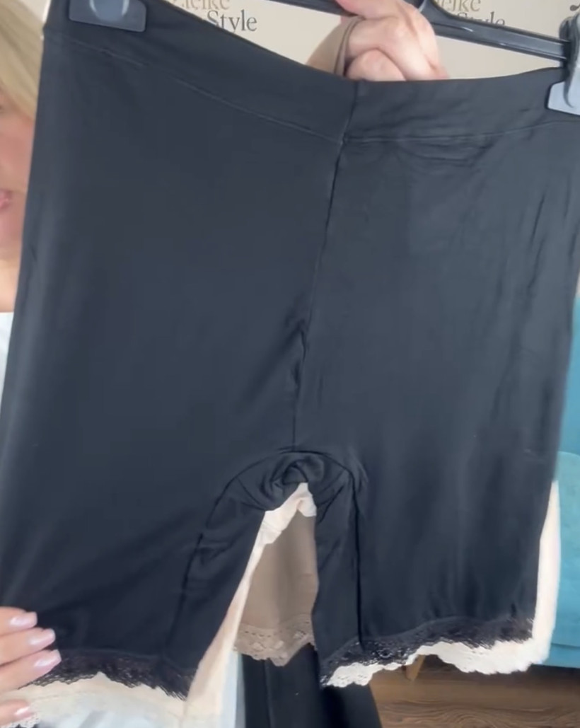 Majtki z nogawką czarne - 359