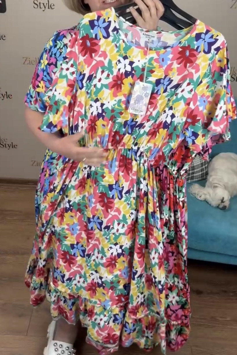 Sukienka wzorzysta w kwiaty - xl/2xl // 3xl/4xl- GB12/BG12 - biała z łososiem i sliwką