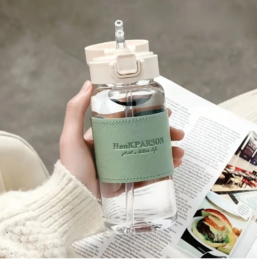 Bidon butelka na wodę ze słomką plastikowy przezroczysty kubek 500 ml