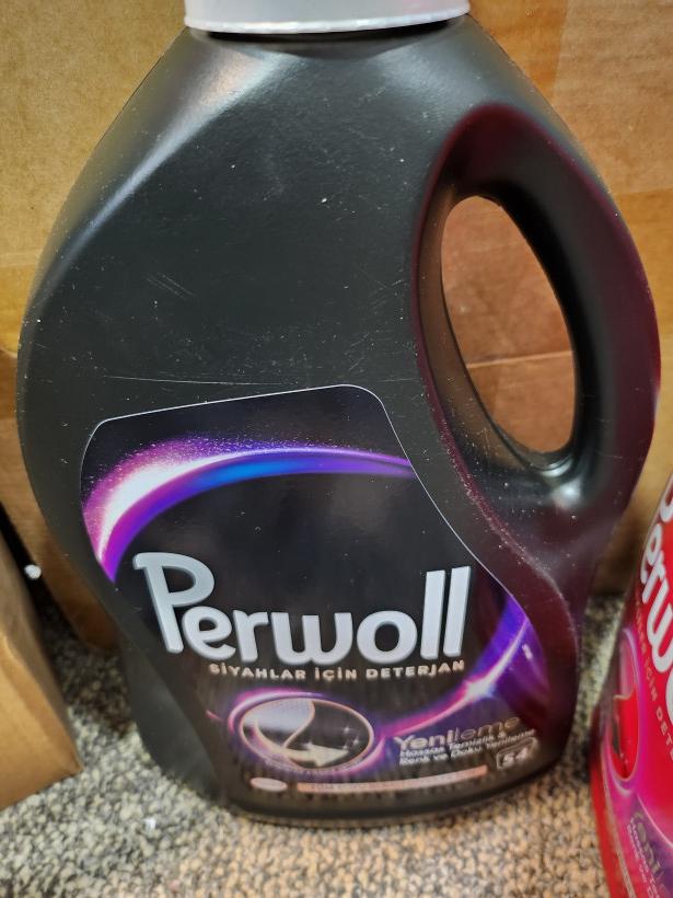 PERWOLL Renew black płyn do prania 2,97L