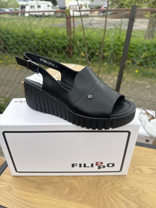 FIL 15- SANDAŁ NA SREDNIEJ KOTURNIE CZARNY ZE SKORY  FILIPPO DS7880/26BK