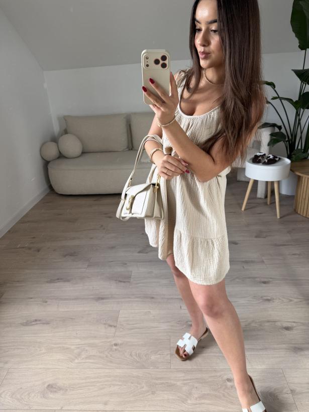 SUKIENKA SARA
