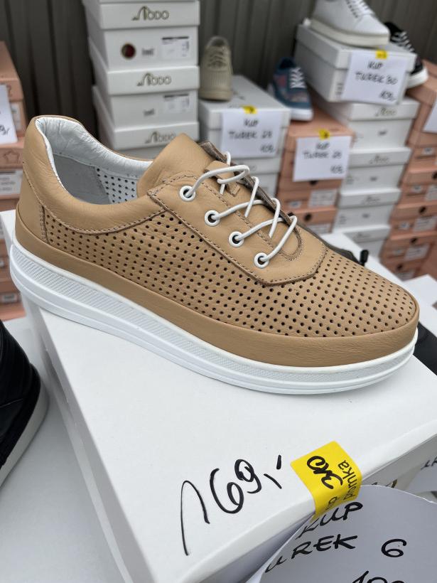 TUREK 6 adidas wiązany karmelowy Modo