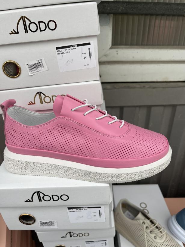 TUREK 27 adidas wiązany fuksja Modo