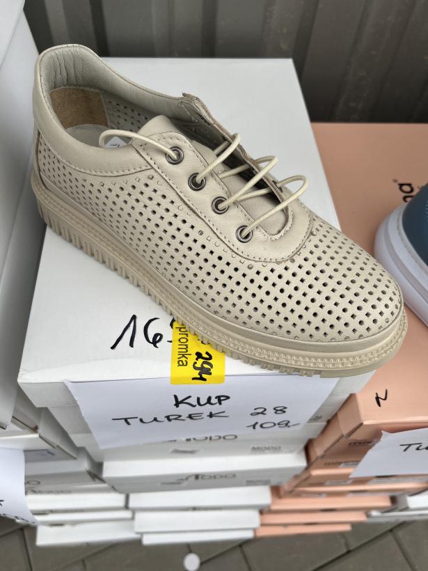 TUREK 28 beżowy adidas wiązany ażur Modo