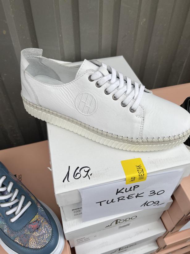 TUREK 30 adidas biały tłoczone logo Modo