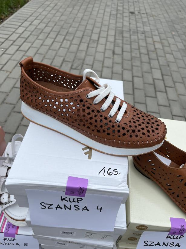 SZANSA 4 adidas wiązany ażur brązowy Modo