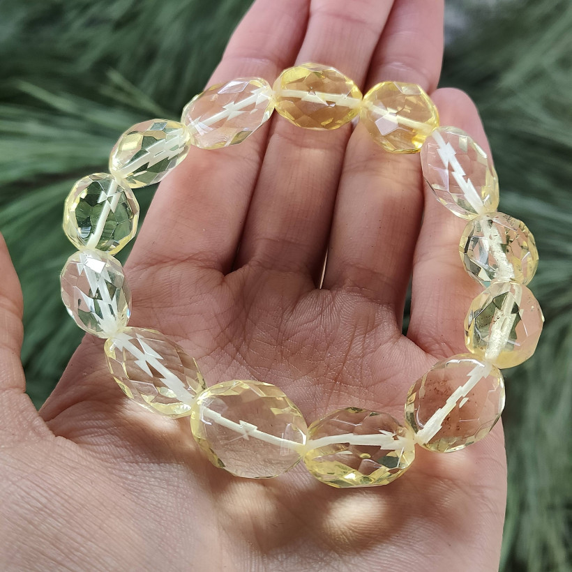 Ekskluzywna bransoletka z fasetowanego bursztynu cytrynowego, lśniące bryłki bursztynu bałtyckiego, nowoczesna biżuteria handmade, luksusowy prezent dla niej