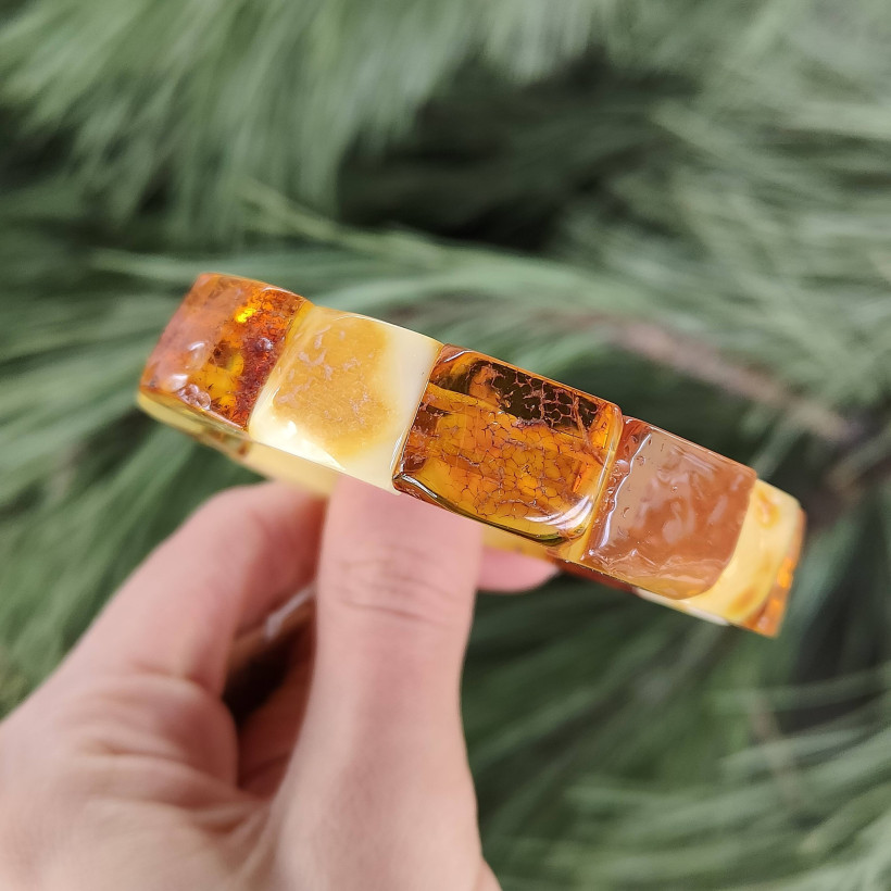 Ekskluzywna bransoletka z mozaiki bursztynu bałtyckiego, geometryczne płytki z bursztynu mlecznego i koniakowego, nowoczesna biżuteria handmade, unikalny prezent