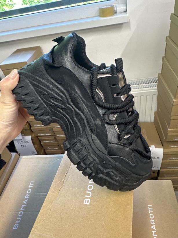 Super 42 Adidas na platformie ze sznurkiem czarny BL503P Black