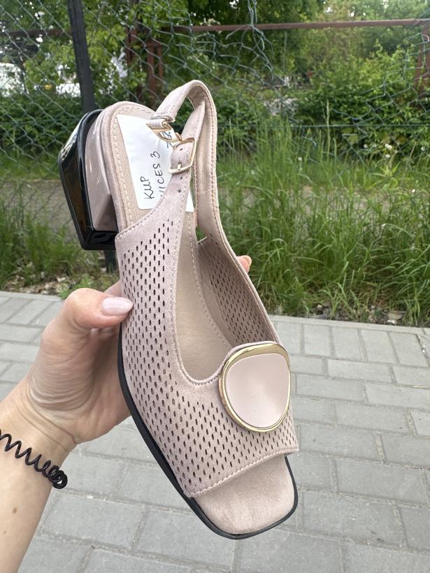 VICES 3 sandał na małym obcasie ażurowy z kółkiem kolor taupe FL1371-85 khaki 