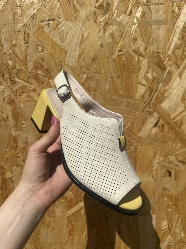OBCAS 7 Goodin gd-LH-2026 beige beżowo złoty sandał na klocku