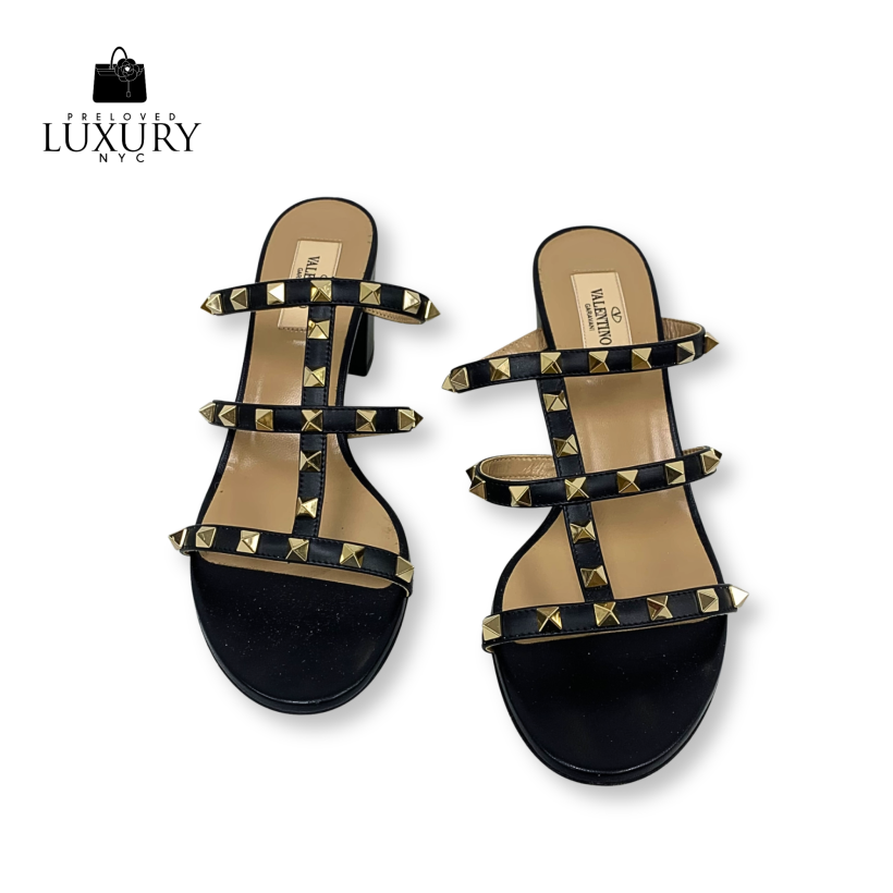 VALENTINO Black Rockstuds Pumps