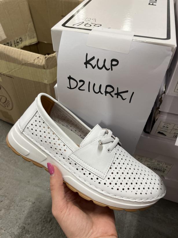 DZIURKI półbut filippo dp7610/26 wh biała wsuwka dziurkowana
