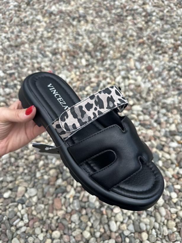Vini 6 klapek vinceza fi025-66769 black skóra czarna hermeska z paskiem leo