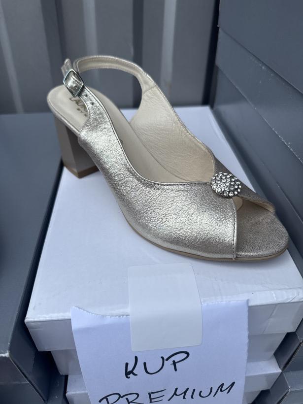 Premium 4 sandałem złoty na obcasie Laura Santuci by Kamar 592