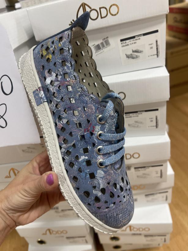Modo 28 miękki niebieski adidas ażur Modo CLR203