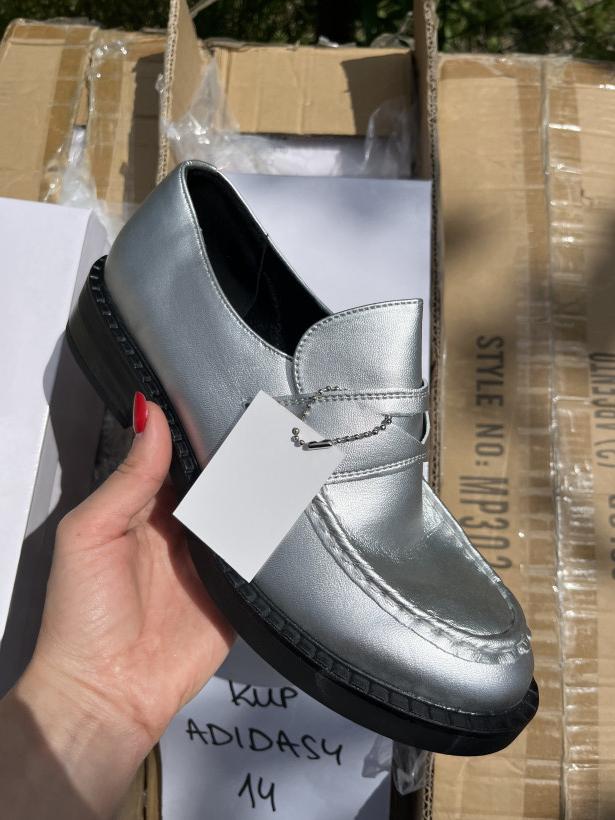 ADIDASY 14 mp3 02 (3) argento srebrny mokasyn