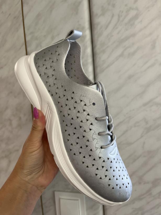 Lato 76 ADIDAS AŻUR SREBRNY GA8091-3 SILVER