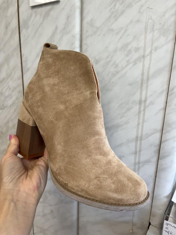 Jesień 2 Botek na drewnianym obcasie beżowy z pęknięciem Bella Paris A5709-63 Khaki