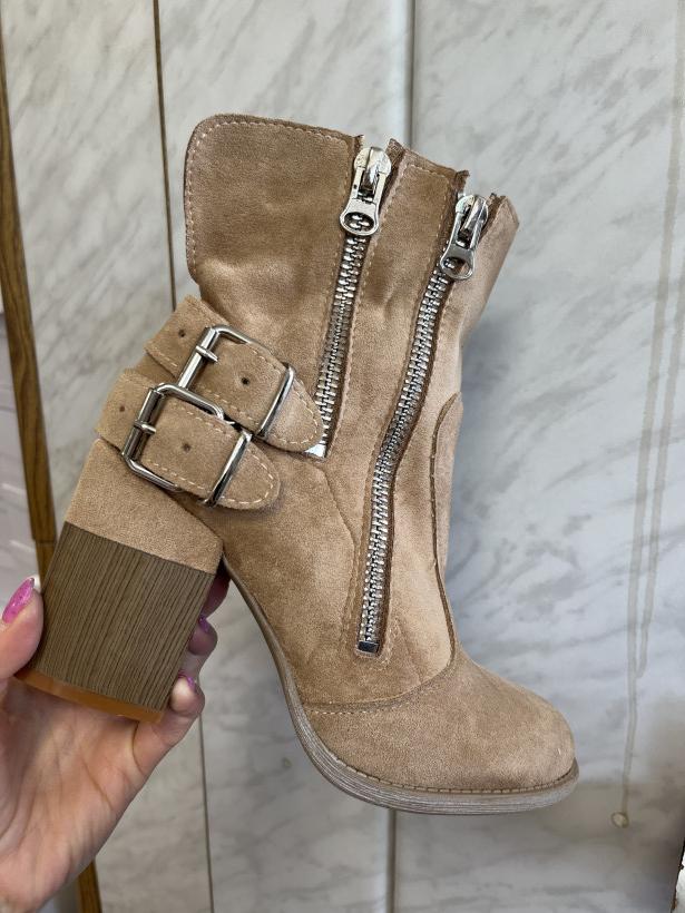 Jesień 7 Botek beżowy na klocku z zamkami wyższy Bella Paris A5710A Beige