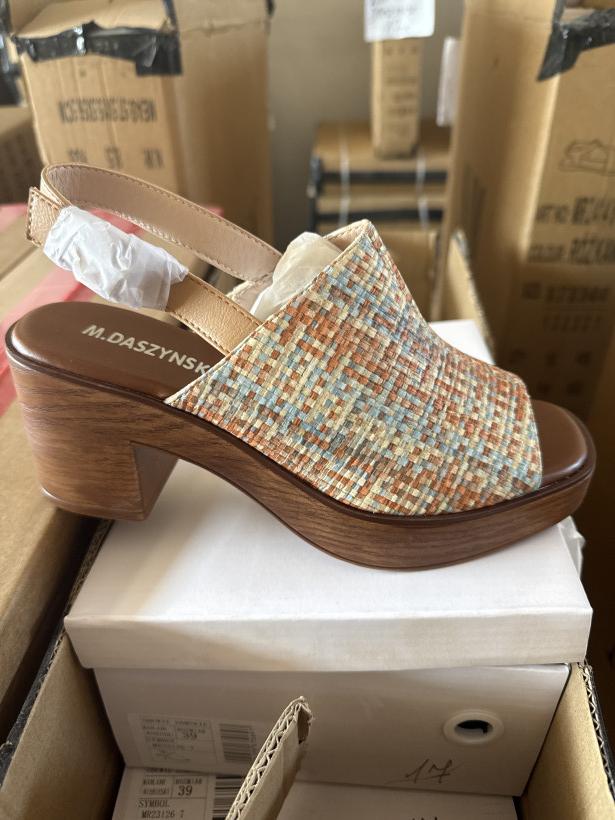 Daszyński 43 sandal klocek beżowy MR23126-7 nieb jeans 