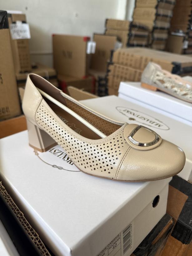 Daszyński 46 półbut czółenko obcas z kołem ażur beżowy SA281-5 beige