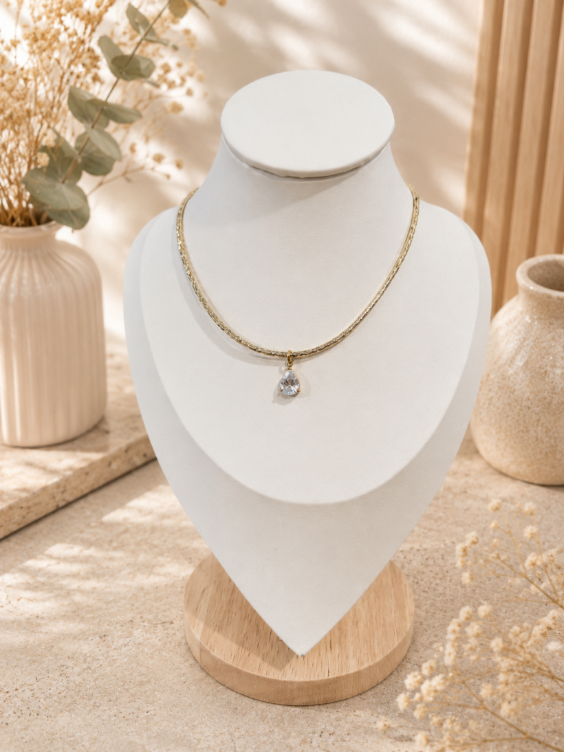 collier ras de cou goutte 
