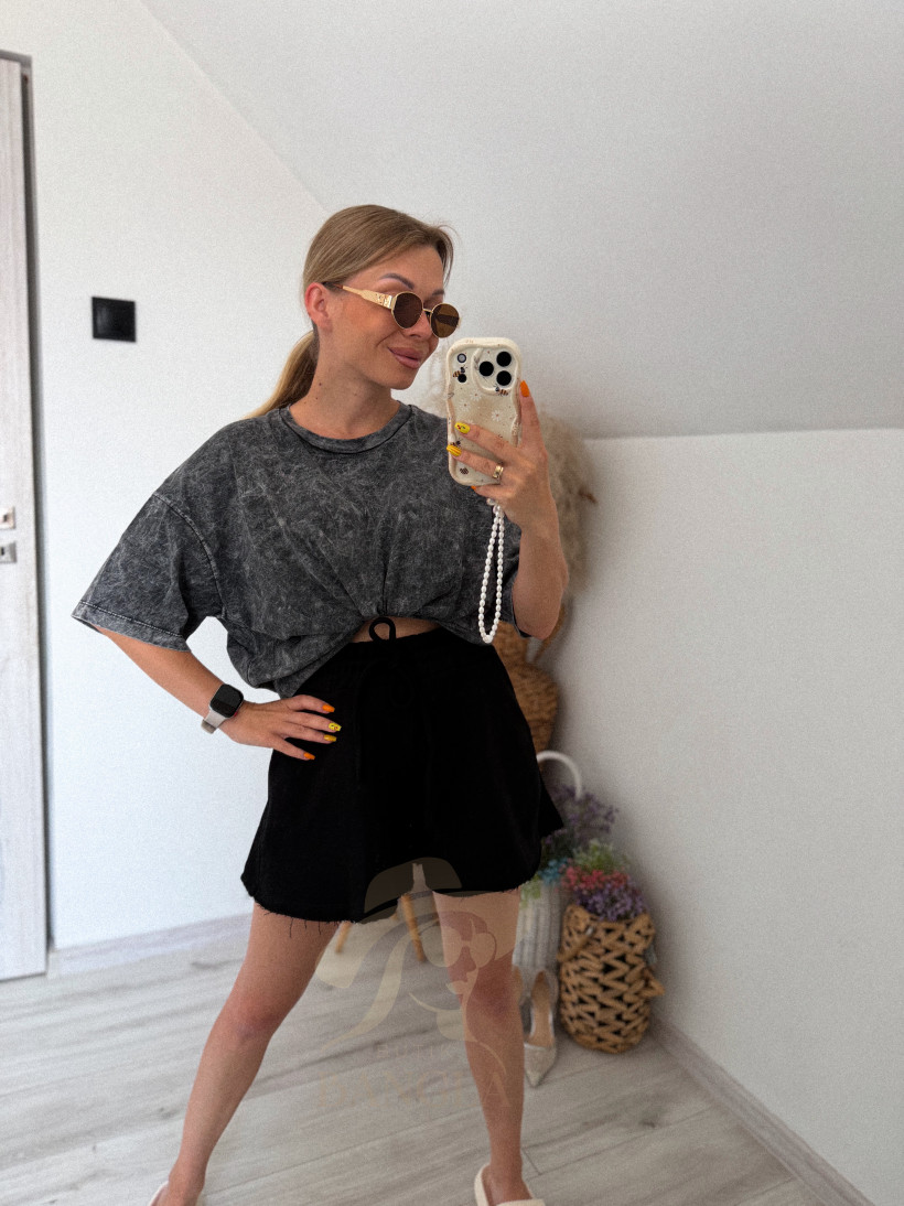 T-shirt oversize dekatyzowany